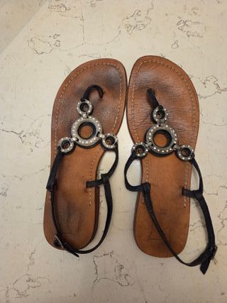 Sandali infradito bassi donna in pelle e cuoio