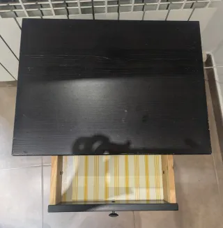 Mesita Hermmes Ikea negra