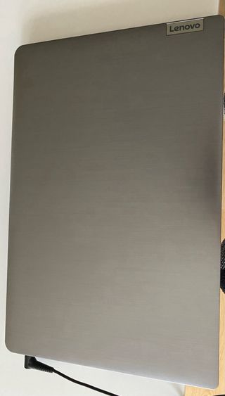 Portátil Lenovo como nuevo (16 pulgadas)