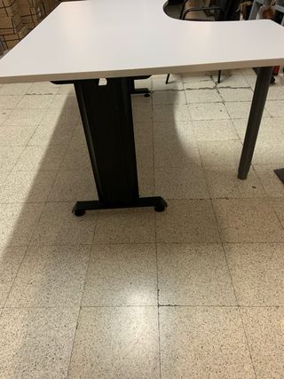 Escritorio de oficina  de 160 /120/80 altura 72