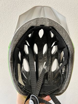 Casco KRF verde y blanco Talla M
