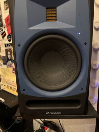 Monitores presonus R80