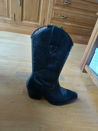 Botas cowboy piel negras altas