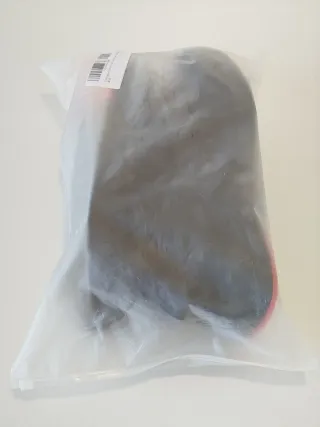 Zapatos de seguridad GUYISA negros y rojos