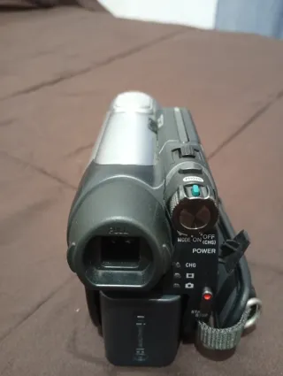 Handycam SONY DCR-DVD106. Lente 40x CON FUNDA