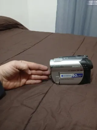 Handycam SONY DCR-DVD106. Lente 40x CON FUNDA