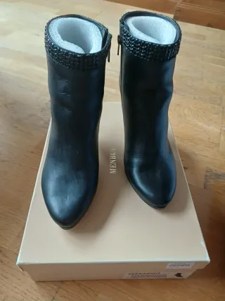 Botines negros piel detalle trenzado