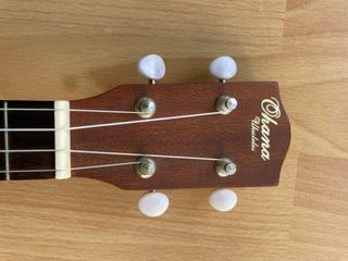 Ukelele Ohana CK-20S Profesional