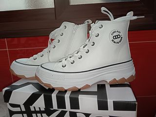 Zapatillas tipo converse