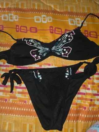 Costume da bagno farfalla con perline