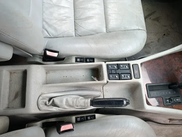 Despiece BMW 730i E32
