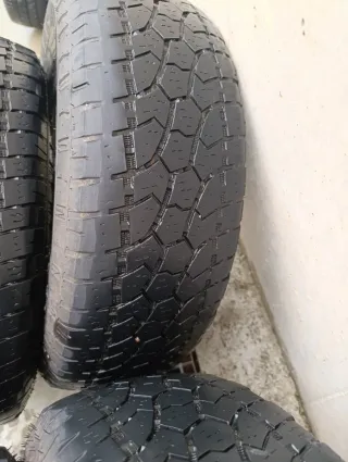 Neumáticos de furgoneta 205-70R15