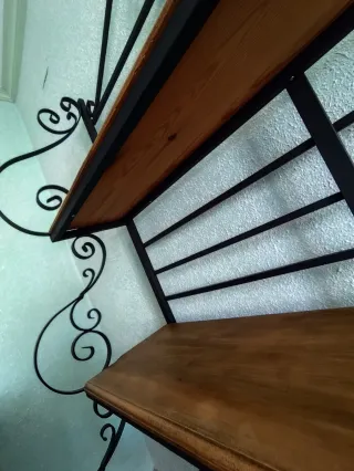 Estantería Hierro Forjado y Madera Rústica