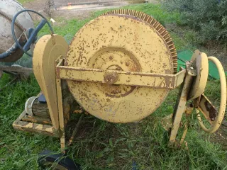 Hormigonera 360w