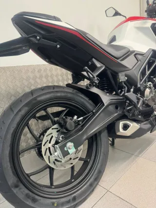 RIEJU NKD 125 Roja y Blanca