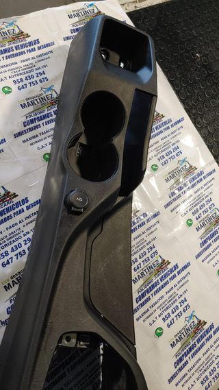 Consola Central Peugeot 208 Derecha