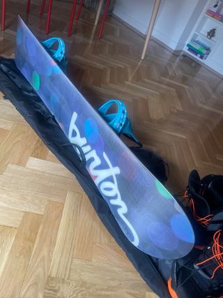 Conjunto Snow Burton Feather 149 + Botas + Casco +