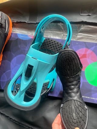 Conjunto Snow Burton Feather 149 + Botas + Casco +