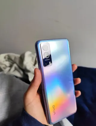 Vivo Y72 5G 128GB multicolor + Accessori