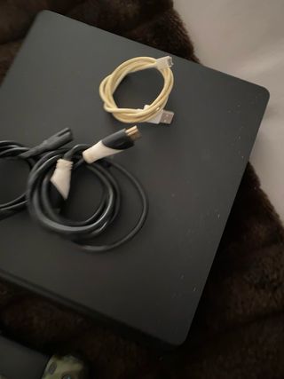 Consola PlayStation 4 Negra Precio Negociable