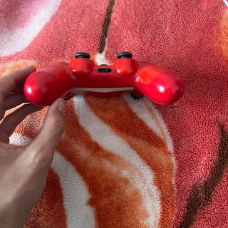 Consola PS4 Pro Roja 1TB