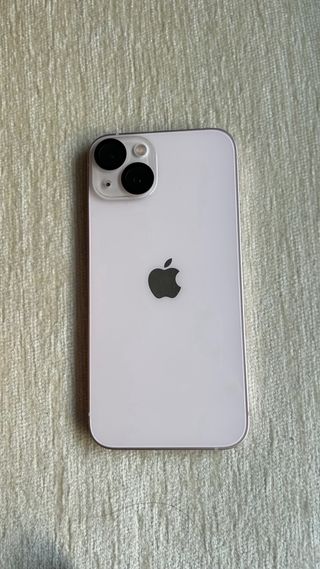 iPhone 13 Rosa como nuevo