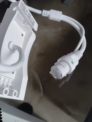 Cámara seguridad IP inalámbrica de exterior.