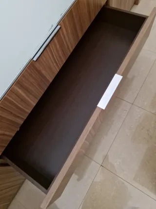 comedor aparador y vitrina con mesa y 4 sillas