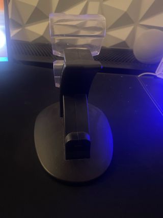 soporte de mando i cargador para ps4