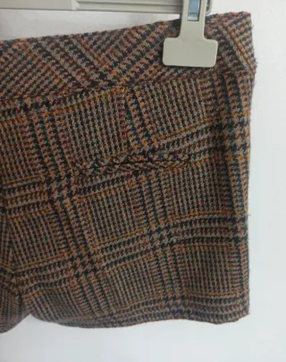 Pantalón corto cuadros marrón