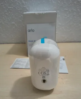 Cámara Arlo Essential 2K Exterior