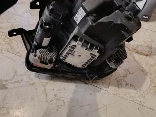 Faro delantero derecho Kia Sportage 2024