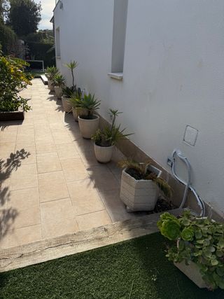 Grandi vasi in pietra