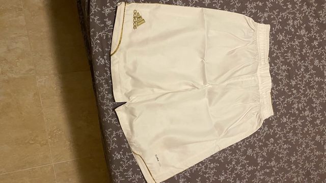 Pantalón corto Adidas Real Madrid t-L