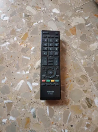 Televisión Toshiba 28 Negra