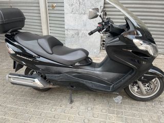 Suzuki burgman 400