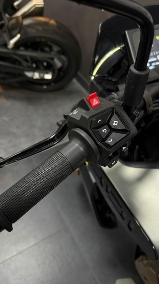 Husqvarna Svartpilen 401