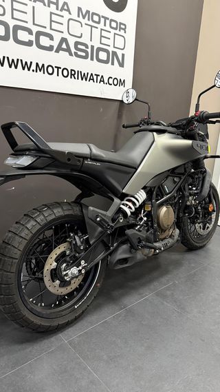Husqvarna Svartpilen 401