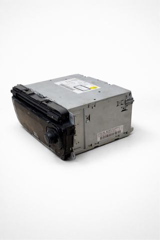 Radio SEAT Ultra Low SE250 B