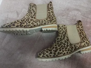 Botas estilo chelsea estampado leopardo