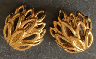 Pendientes clip vintage Gontie dorados