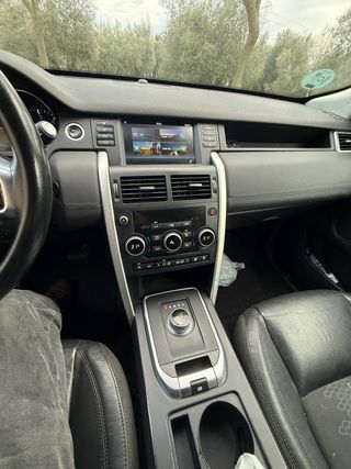 Land Rover Discovery 2016