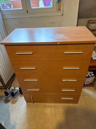 Cómoda de madera marrón solo en Collado Villalba