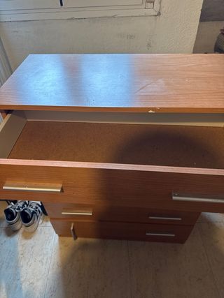 Cómoda de madera marrón solo en Collado Villalba