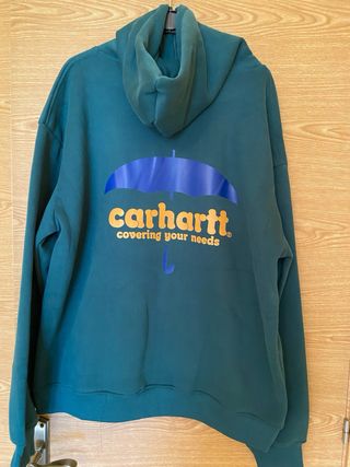 Sudadera Carhatt.