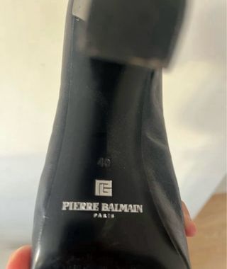 Botines Pierre Balmain Tacón Alto Negros