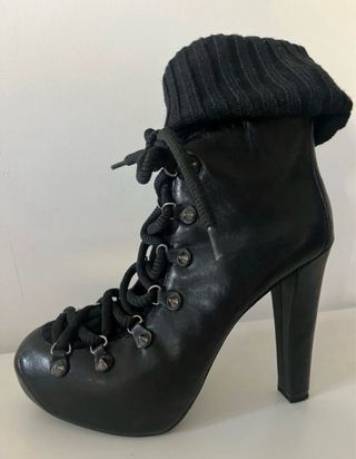 Botines Pierre Balmain Tacón Alto Negros