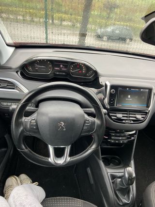 Peugeot 208 2017