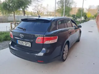 Toyota Avensis 2009