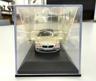BMW Z4 1/43